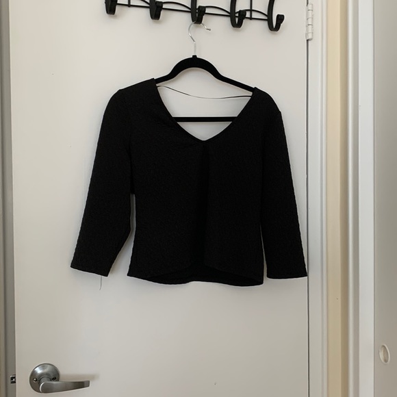 2/$20 Black Smart Set Crop top - Picture 1 of 4
